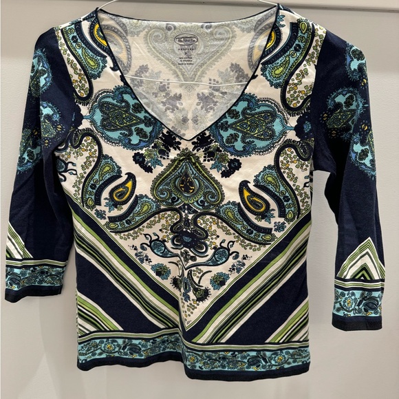 Talbots cotton top.  3/4 sleeve. Pretty design like new. Petite. - Picture 2 of 6